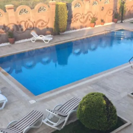 4 Bed Private Duplex In Small Exclusive Gated Community