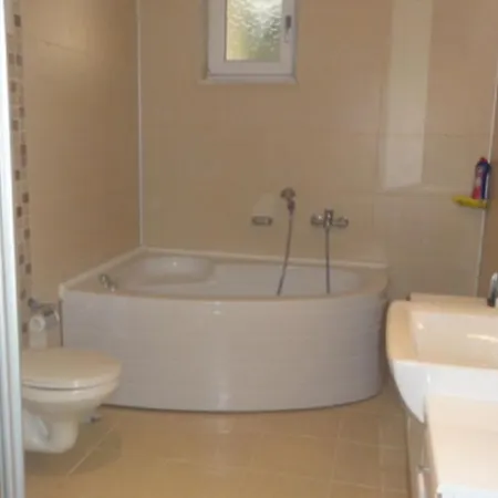 Lägenhet 4 Bed Private Duplex In Small Exclusive Gated Community Side